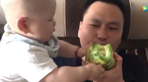 躺在床上吃瓜什么意思